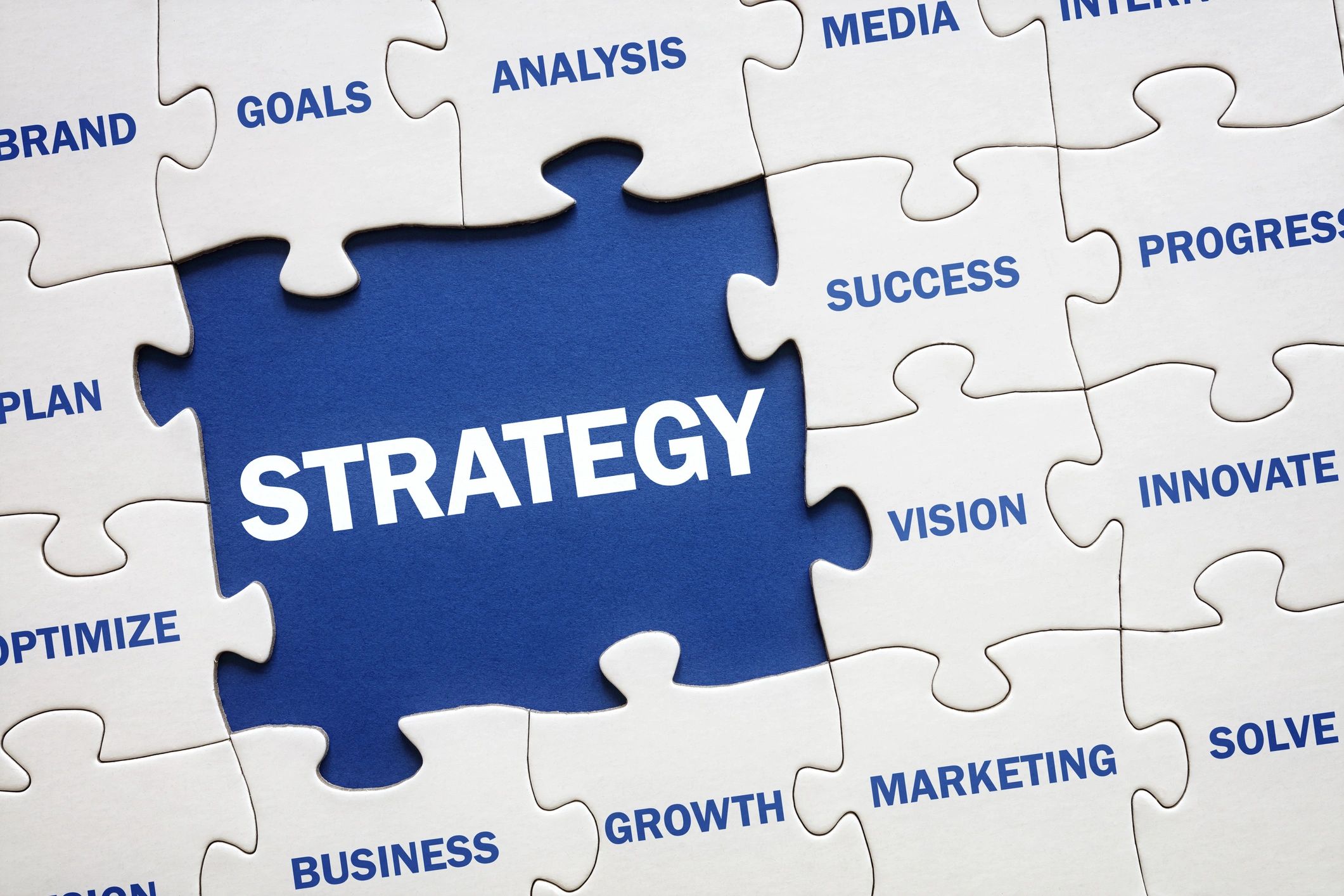 Jigsaw puzzle illustrating strategic solutions
